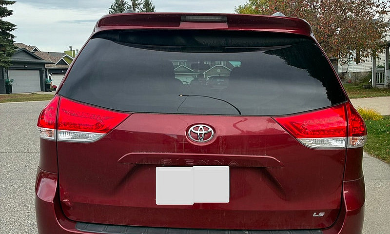 2014 Toyota Sienna L...