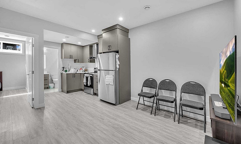 2 Bed 1 Bath Legal B...