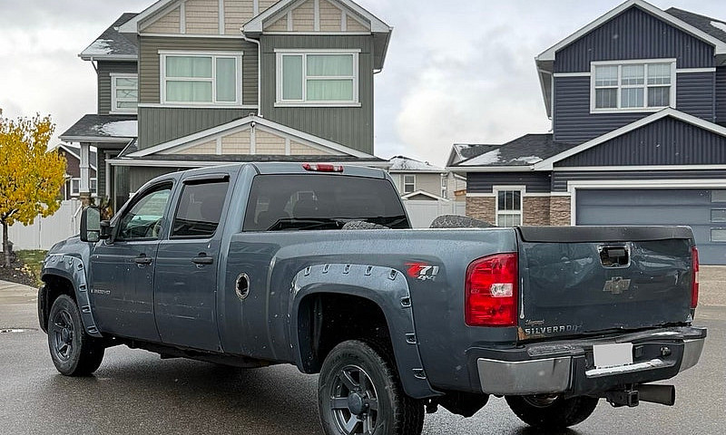  Chevy Silverado 350...