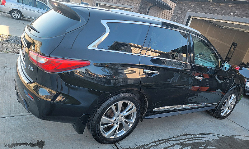 Infiniti Jx 35...