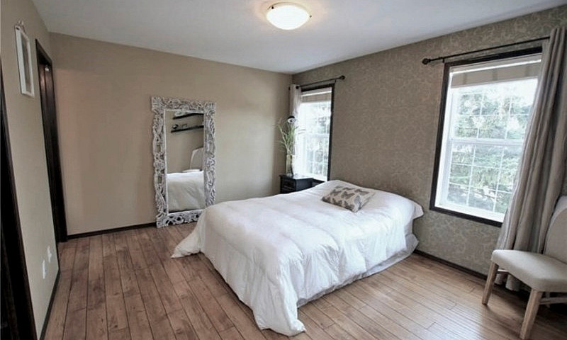 Top Floor Condo For ...