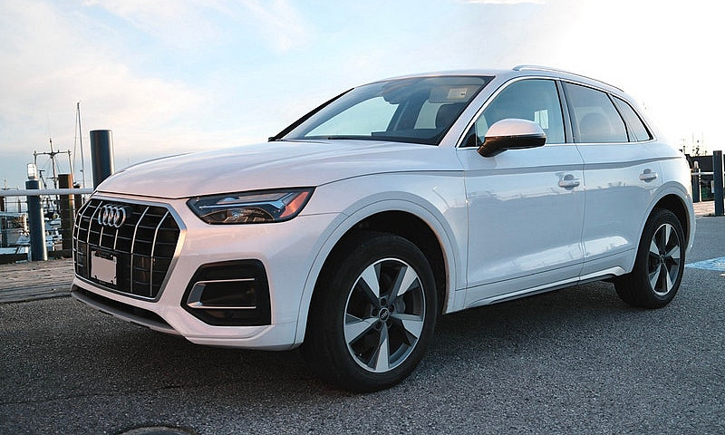 2021 Audi Q5 Komfort...