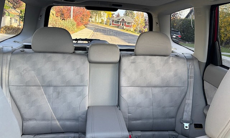 2010 Subaru Forster ...