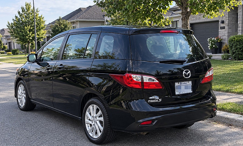 Mazda 5 2016 162,000...