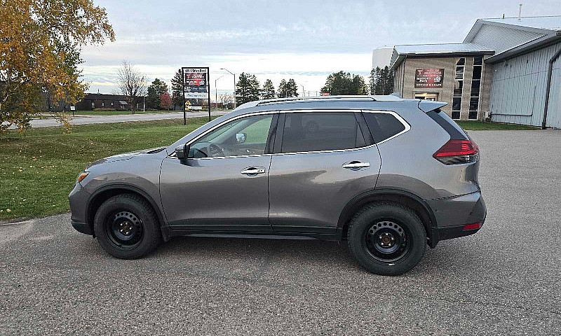 2020 Nissan Rogue Sv...