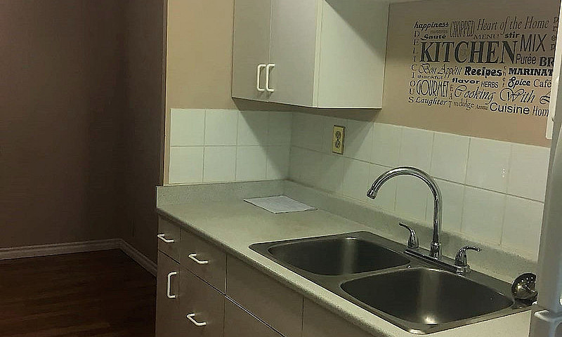 2 Bedroom Basement S...