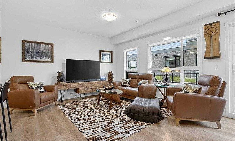 Luxury Condo In Seto...
