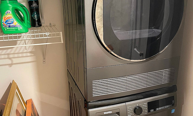 Amazing 1-Bedroom Ba...