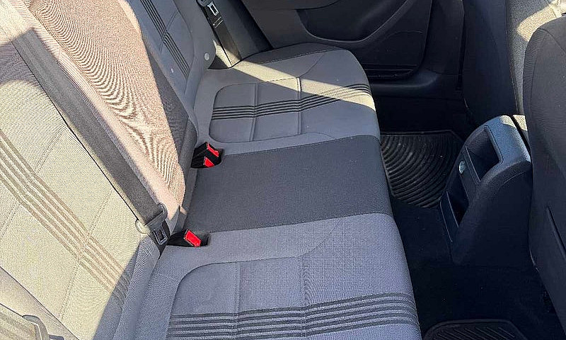 2017 Volkswagen Jett...