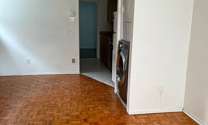 3-1/2 À Louer – 3-1/...