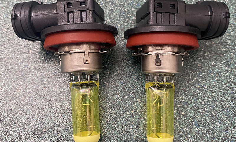 Piaa H11 Bulbs In So...