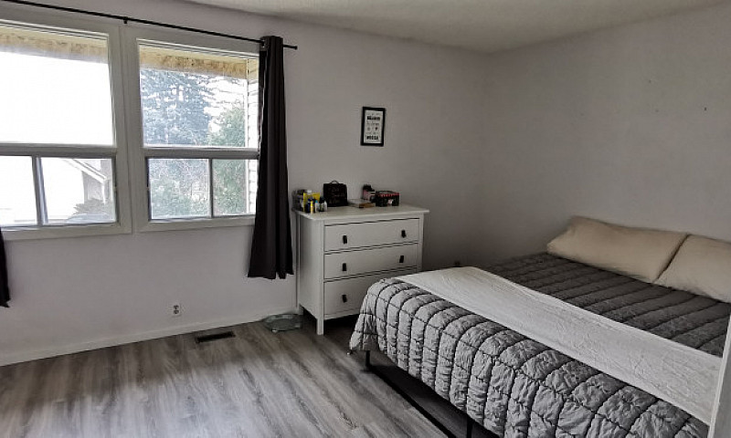 3-Bedroom Townhouse ...