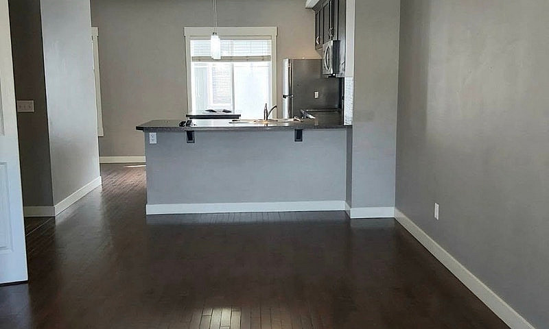 3 Beds 2.5 Baths - T...