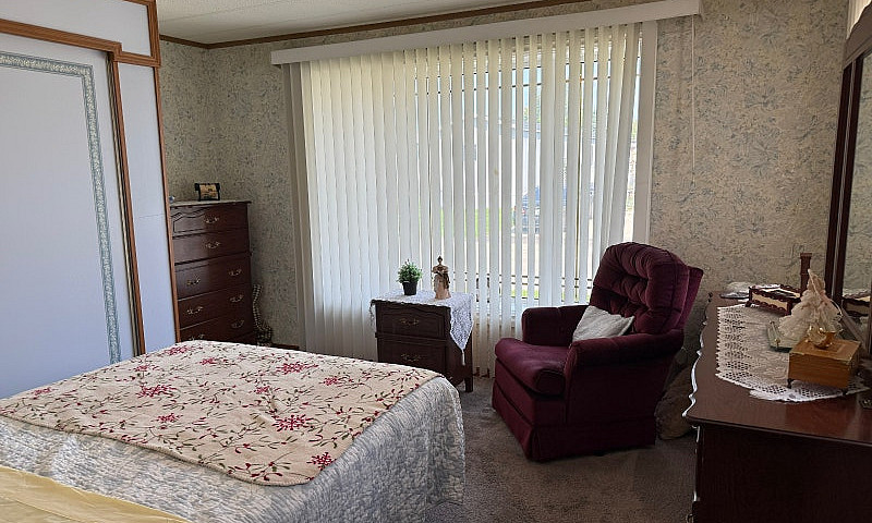 *South Glen Park* 2+...