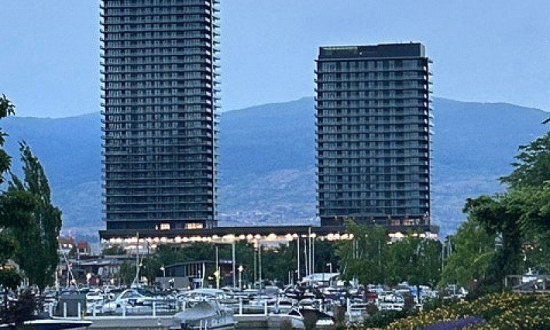 Waterfront Condo! Se...