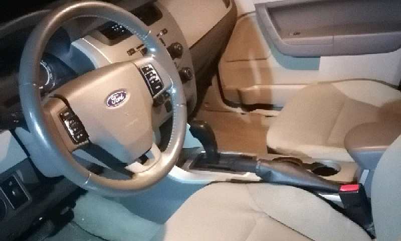 2008 Ford Focus ...
