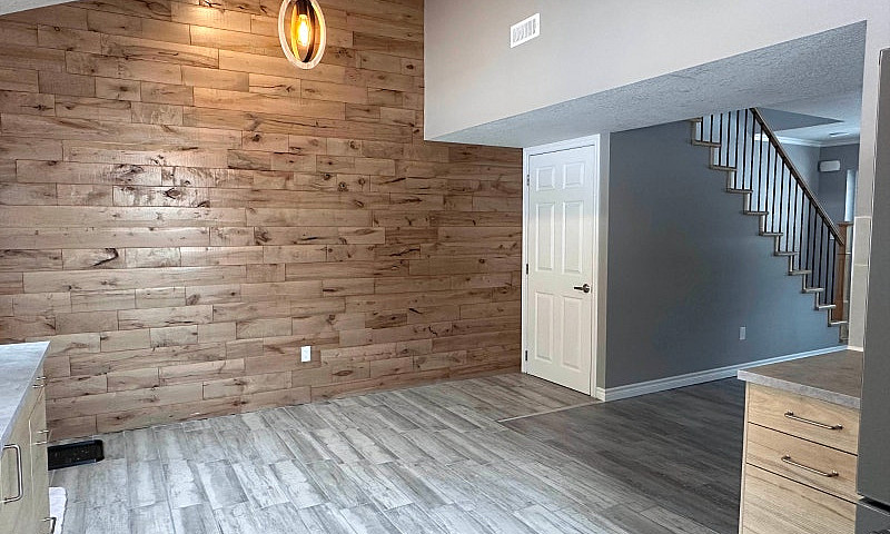 Bright Spacious 1Br ...