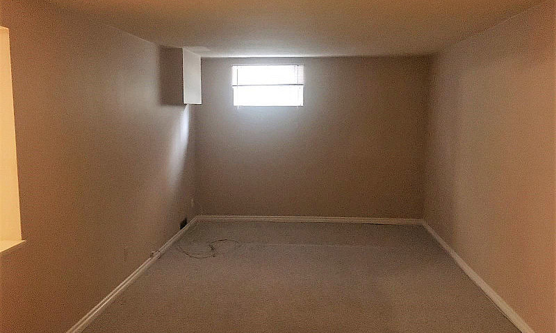 2 Bedroom Basement S...