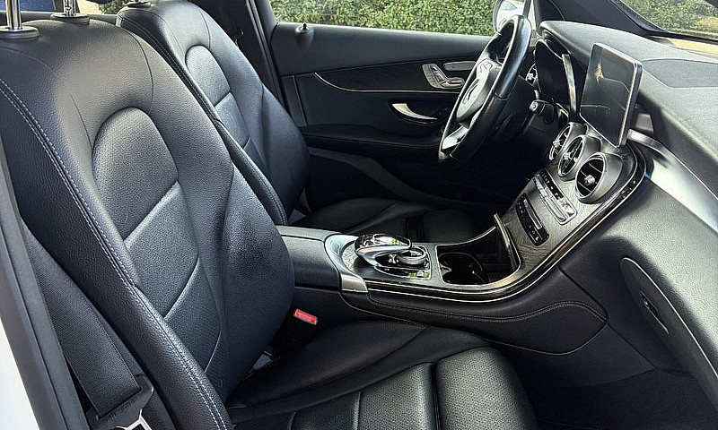 2016 Mercedes Glc-30...