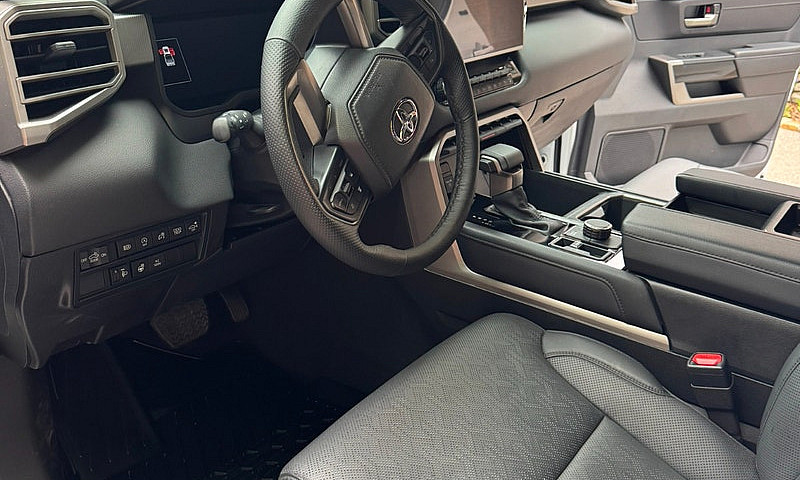 2025 Toyota Tundra L...