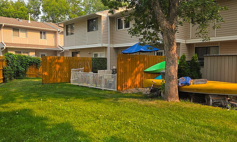 Move-In Ready Townho...