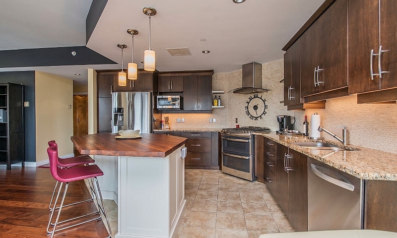 Beautiful 2 Bed + 2 ...