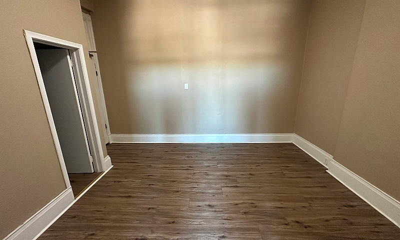 Studio Apt Downtown ...