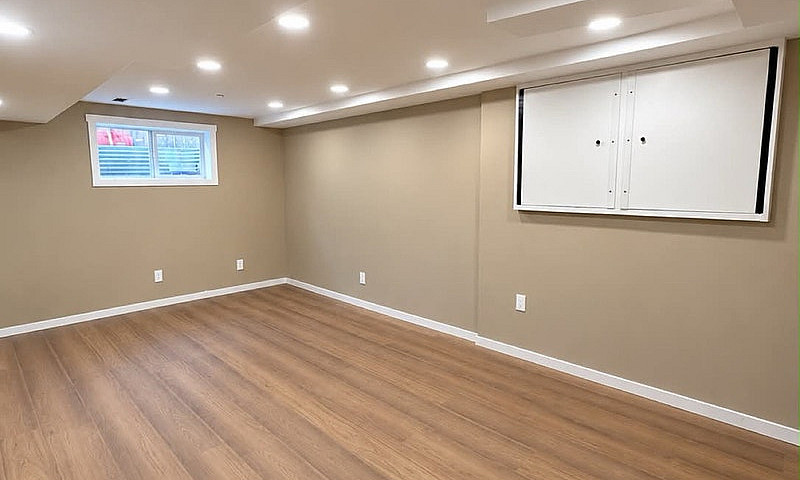 Newly Renovated 2-Be...