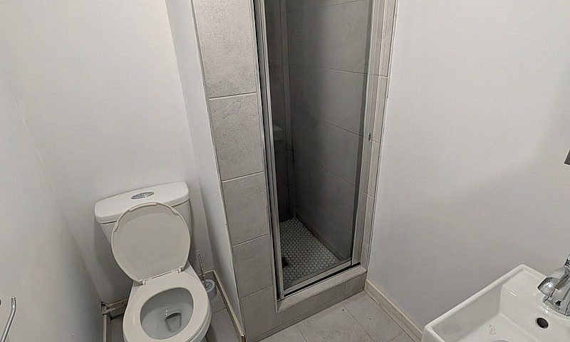 Grand 2 ½ En Sous-So...