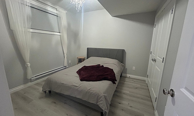 Legal One Bedroom Ba...