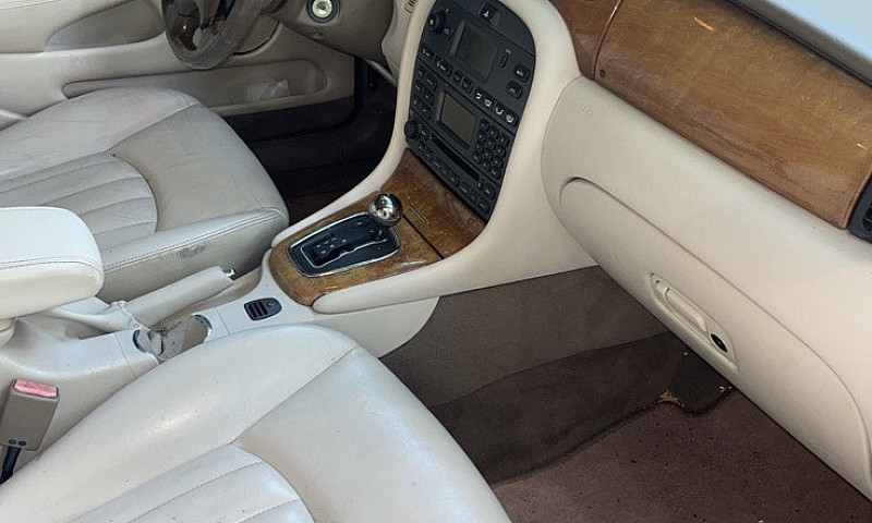 2003 Jaguar X Type...