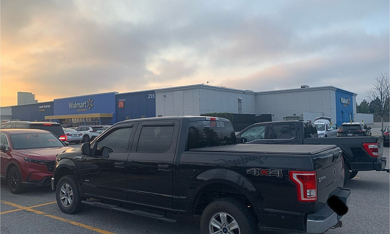 2015 Ford F150 4X4...