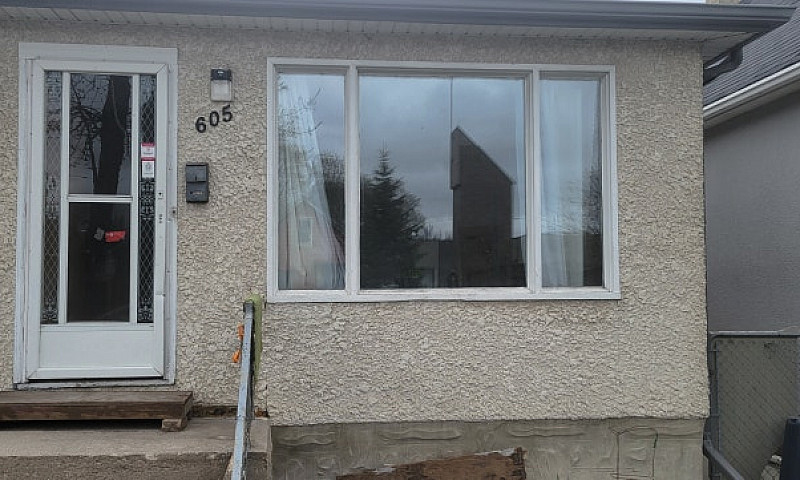 House For Sale: 605 ...