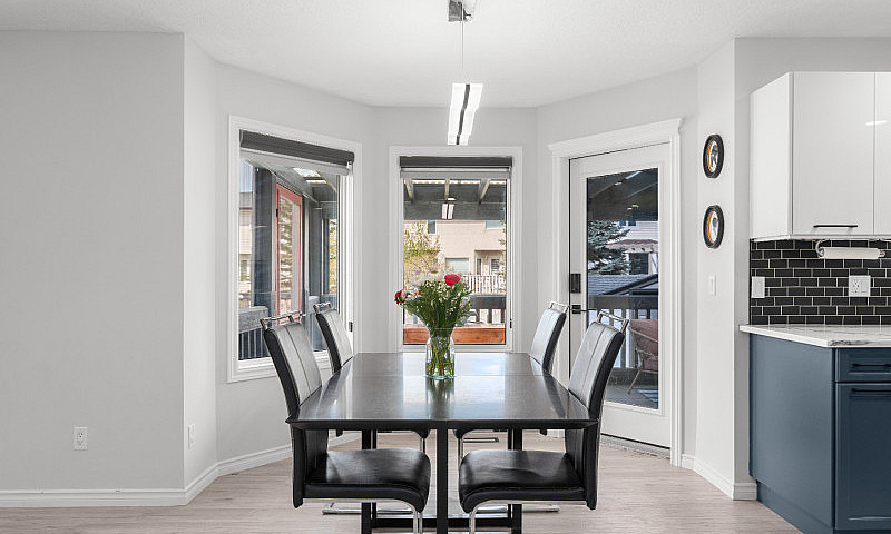 Gorgeous Renovated A...