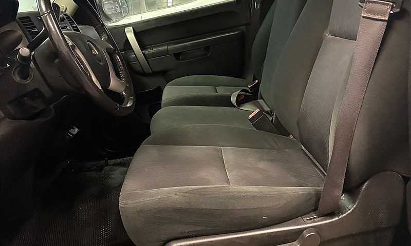 2013 Chev Silverado ...
