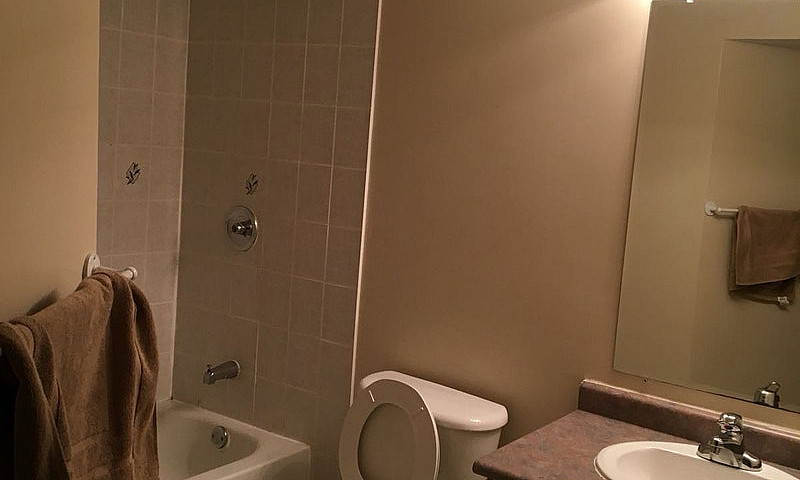 Private Room For Ren...