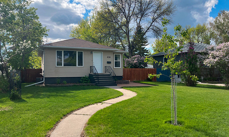 House For Sale: 636 ...