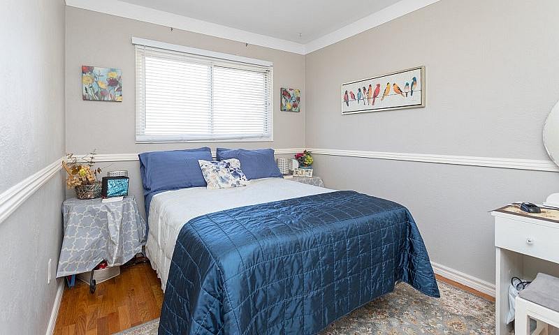 3 Bedroom 1 Bathroom...