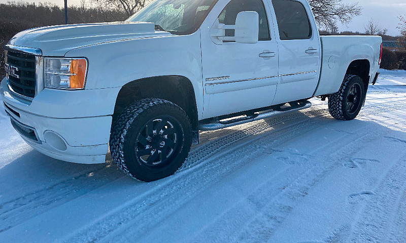 2011 Sierra Slt 2500...