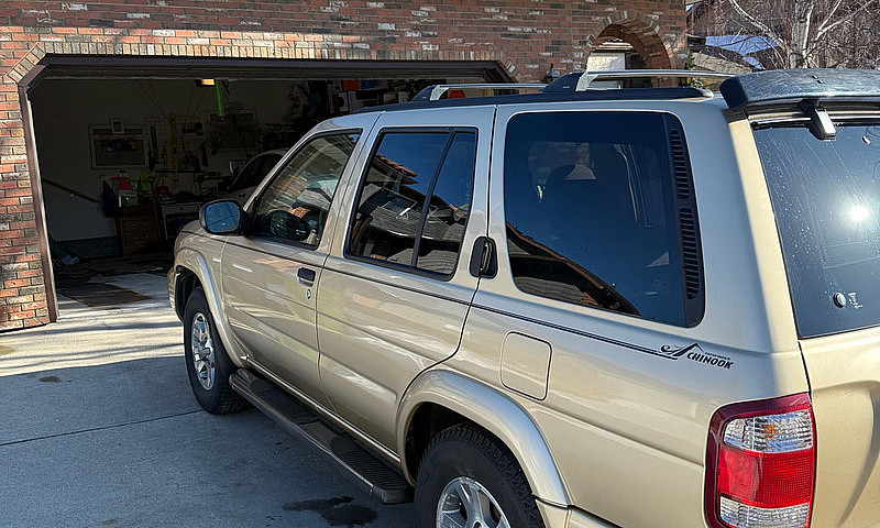 Nissan Pathfinder 20...