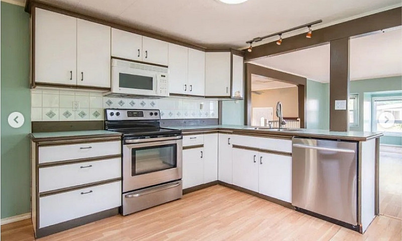 2 Bed 1 Bath House F...