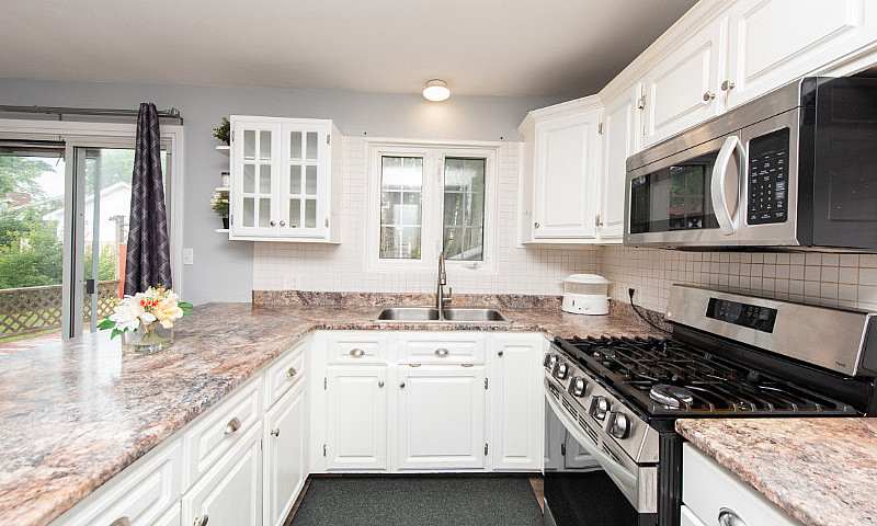 147 Bessborough Ave...