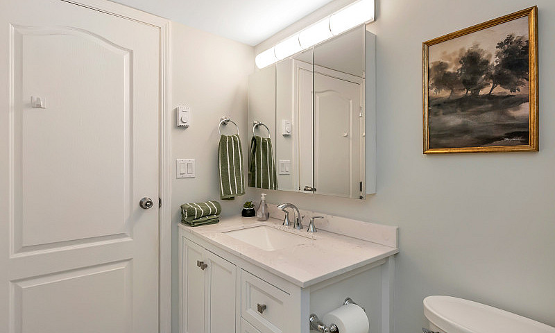 Furnished 2Bed/2Bath...