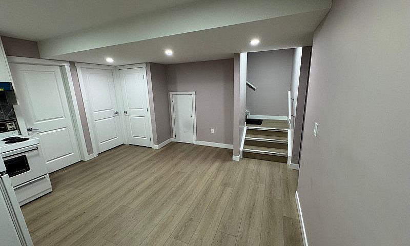 2 Bedroom Basement F...