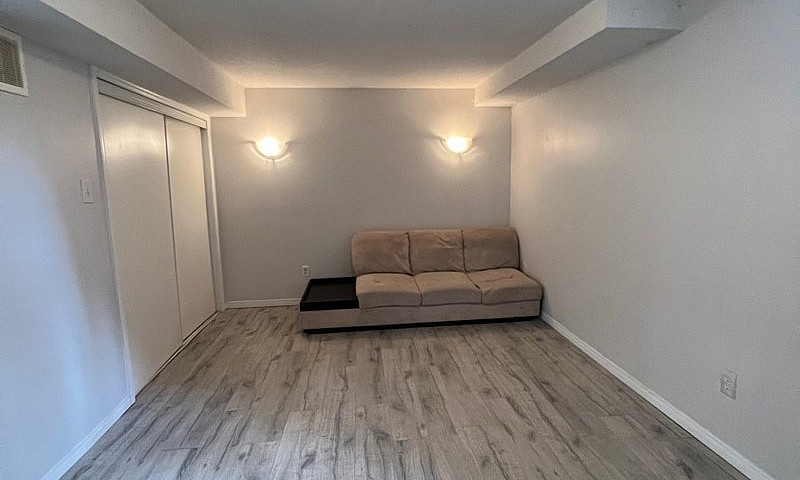 1 Bedroom Basement F...