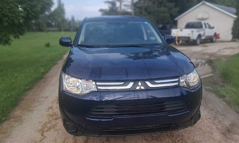 2014 Outlander Mitsu...