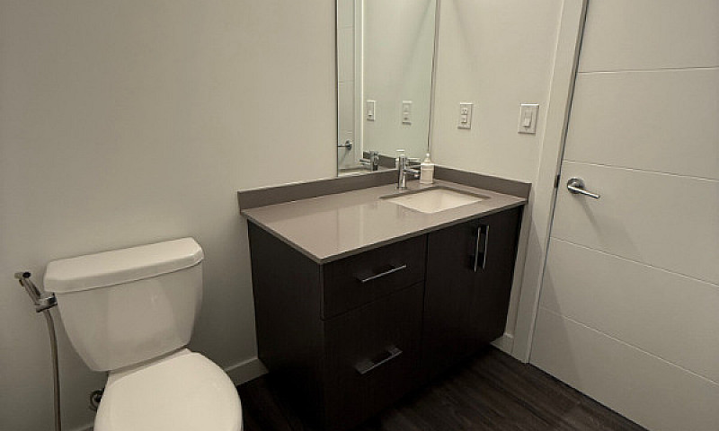 1 Bed 1 Bath Condo F...