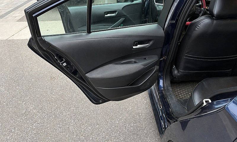 Toyota Corolla ...