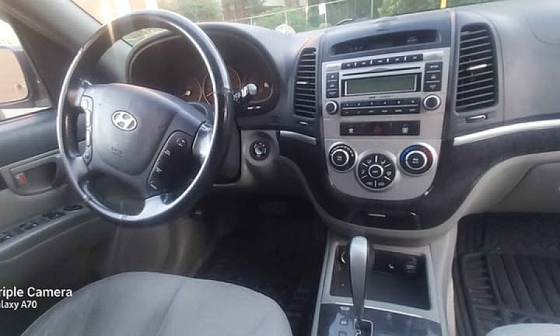 Hyundai Santa Fe...