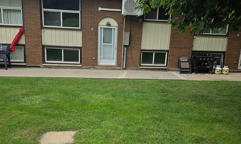2 Bedroom Aparment ...